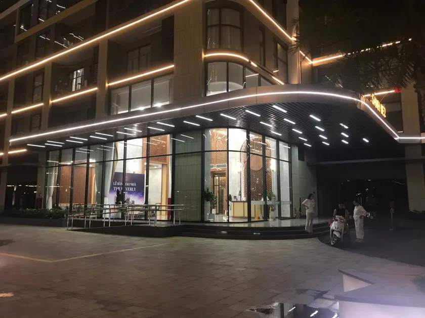 Campell hotel & apartment Vinhome Grand Park - Image 1