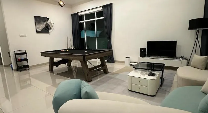 NEW! Modern comforts in a Semi-D Muar - Image 1