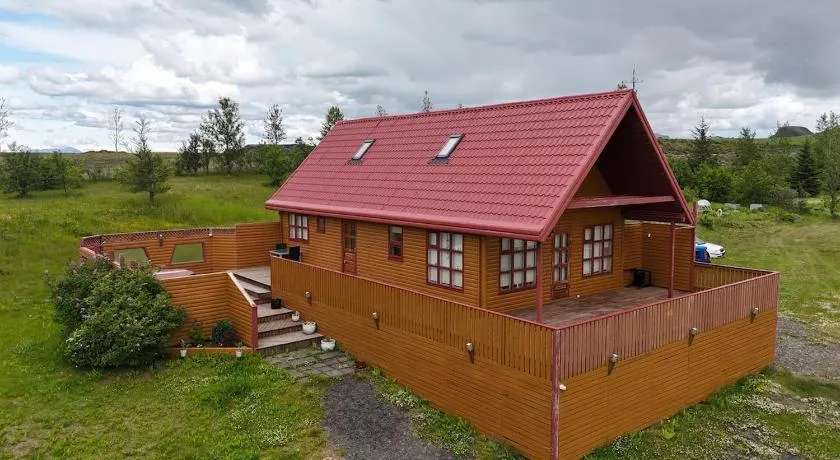 Secret lagoon cabin - Image 1
