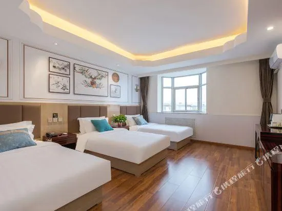 Beijing Xinqiyuan Hotel - Image 1