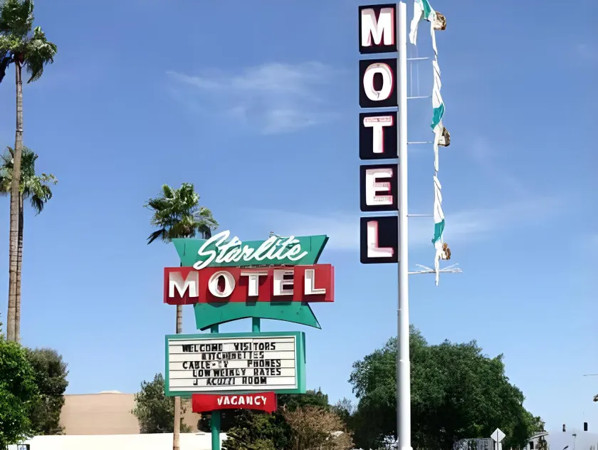 Starlite Motel - Image 1
