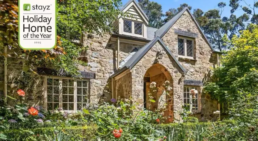 FROGWELL HOLLOW immerse into an idyllic fairytale - Image 1