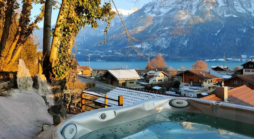 Lakeview Family Apartment. Sleeps 10, Ringgenberg-Lake Brienz, 4km to Interlaken - Image 1