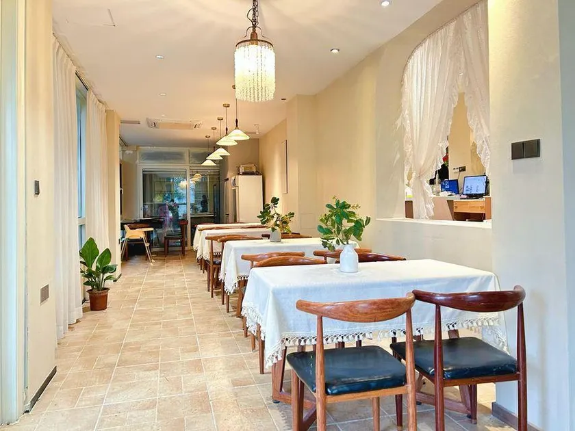 南风猫cafe美宿 Nanfeng Cat Cafe & B&B - Image 1