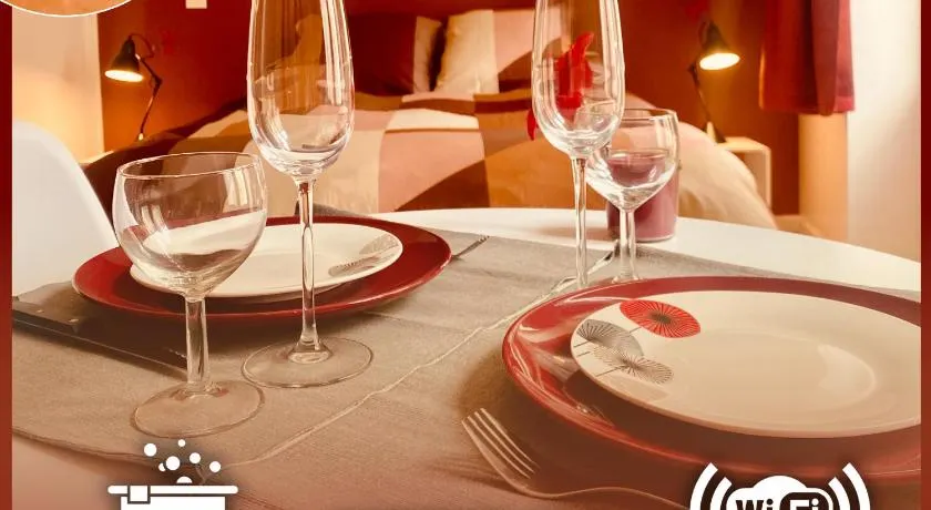 Suite Dune - Escapade Romantique avec Jacuzzi Privé - Image 1