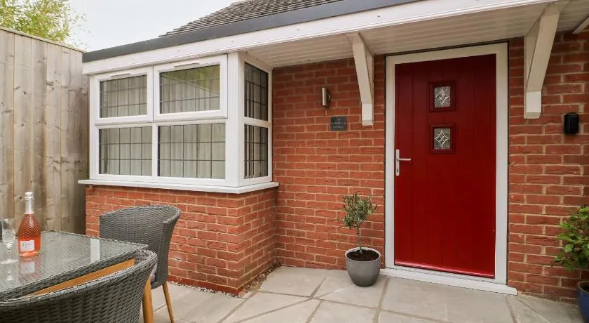 Robin Cottage - Image 1