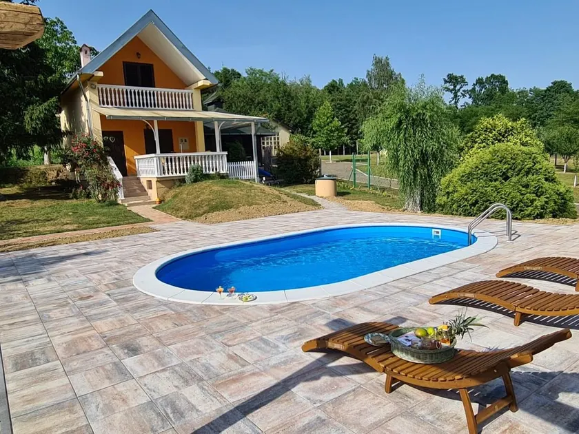 Croatia Cottage, peaceful countryside retreat with pool & vineyard view - Image 1
