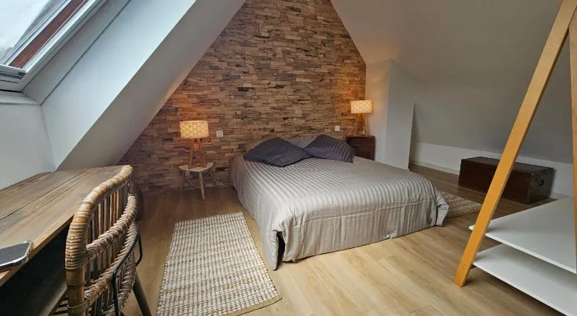Duplex T2 terrasse piscine chauffée - Image 1
