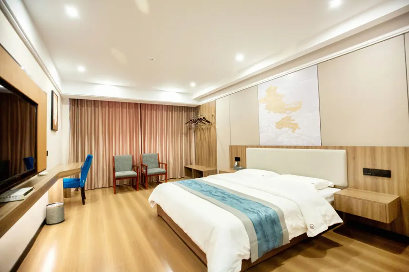 Great Wall Hotel - Image 1