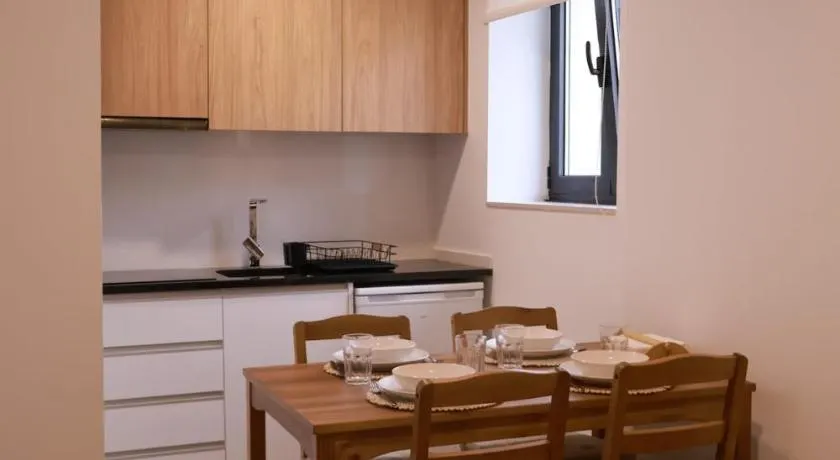 VIELA Guest House T2 - Image 1