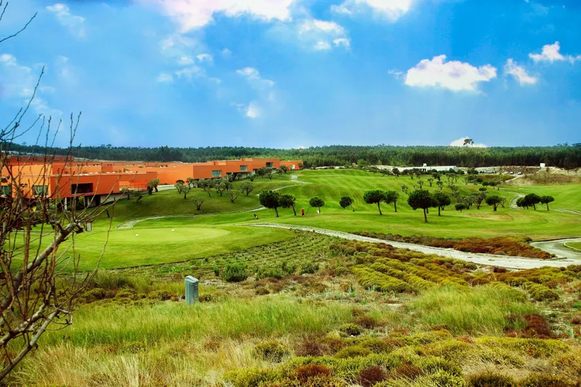 Bom Sucesso Resort - Image 1