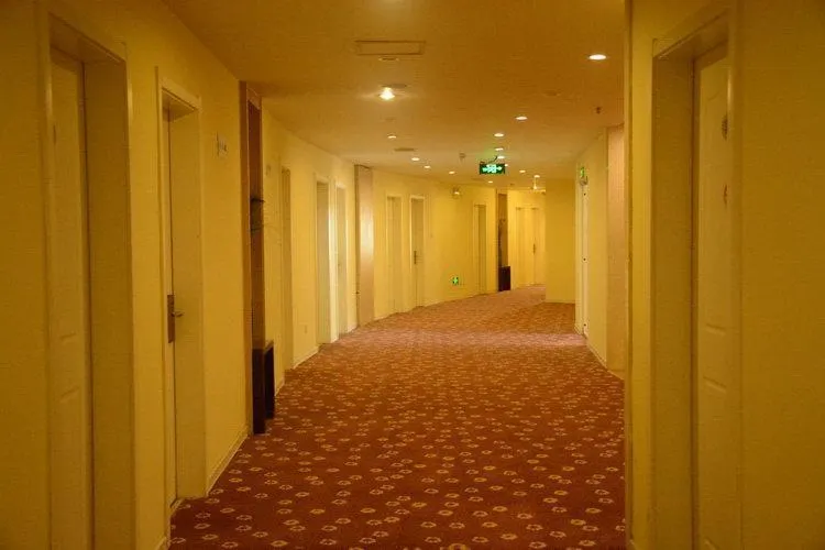 Home Inn (Xi'an Lintong Huaqingchi) - Image 1