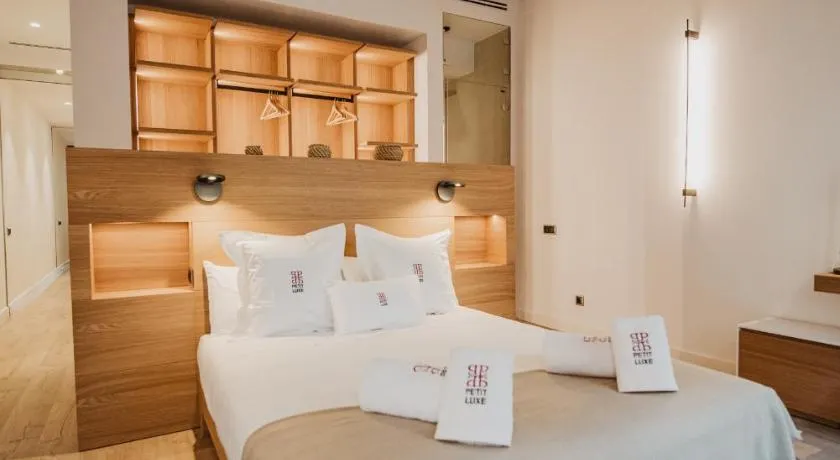 Petit Luxe l'Àtic - Image 1