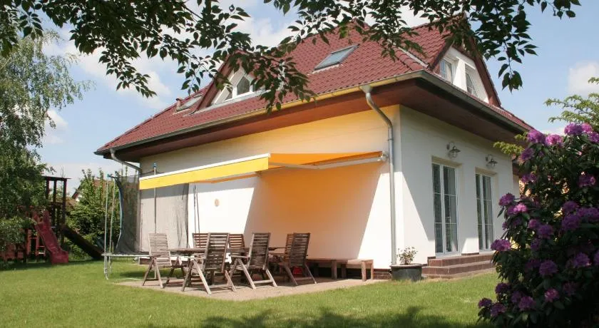 Holiday Home Prague Pruhonice - Image 1