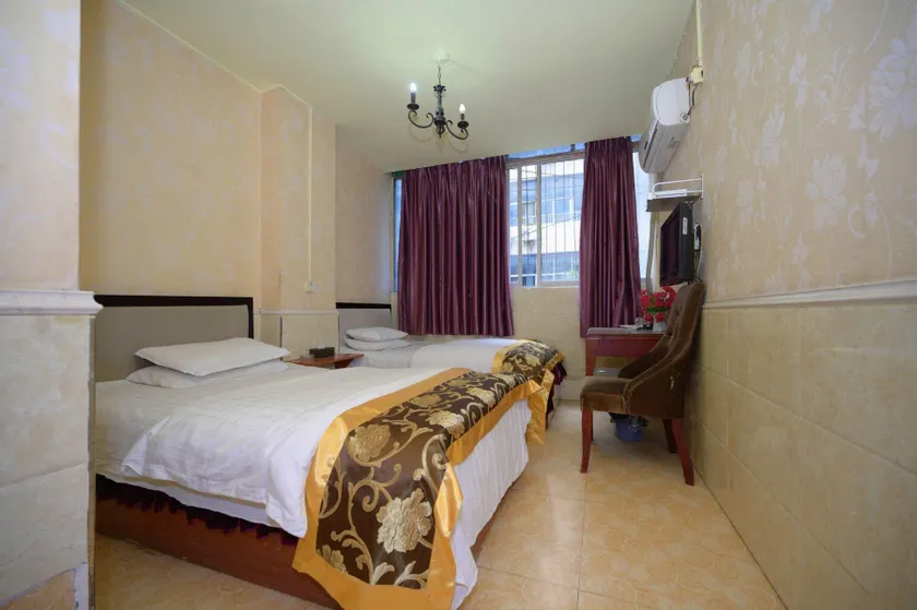 Xindu Hotel - Image 1