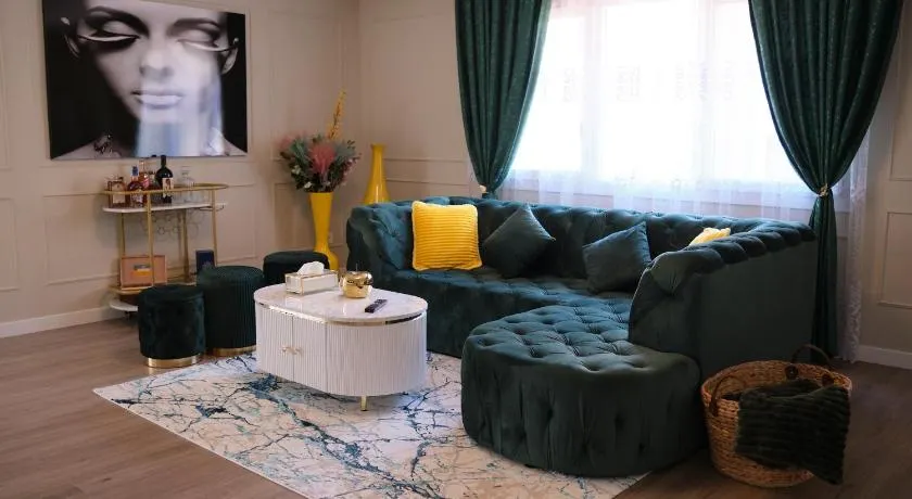 The Luxe Haven - Image 1