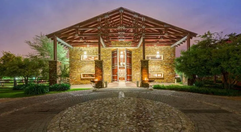 Riboville Boutique Hotel And Restaurant - Image 1