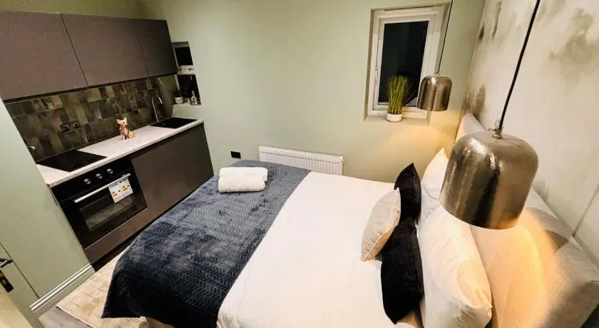 Luxury city centre London flats, ideal for tourists - Image 1