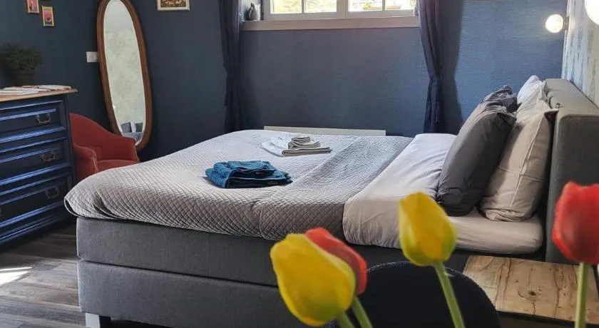 Chambre d'hôtes l'Heure Bleue - Image 1