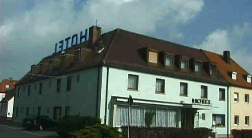 Hotel Astoria - Image 1
