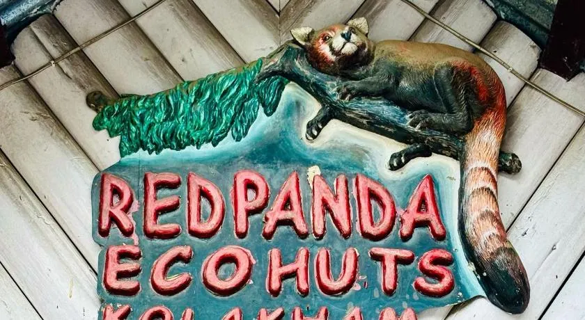Red Panda Ecohut - Image 1