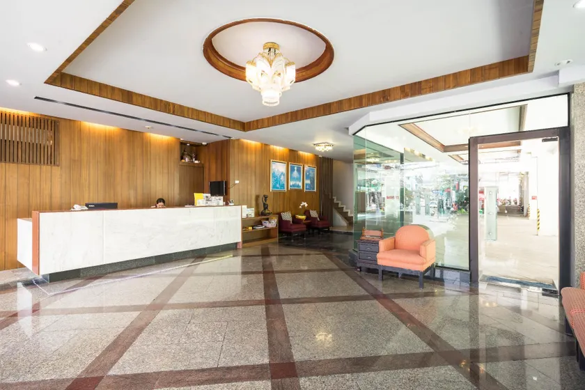 Nice Hotel Ratchada - Image 1