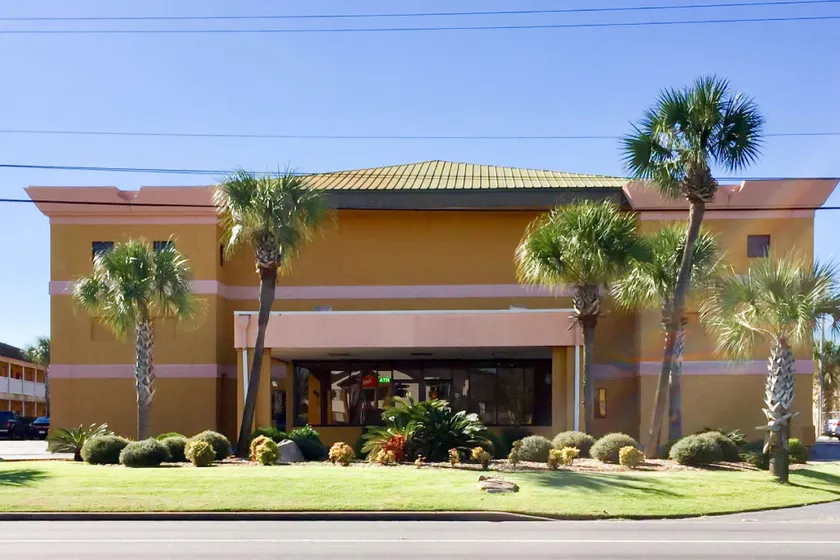 Baymont by Wyndham Pensacola at NAS Corry - Image 1