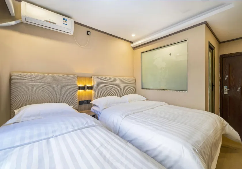 Beijing Tianying Hotel (Beijing Normal University) - Image 1