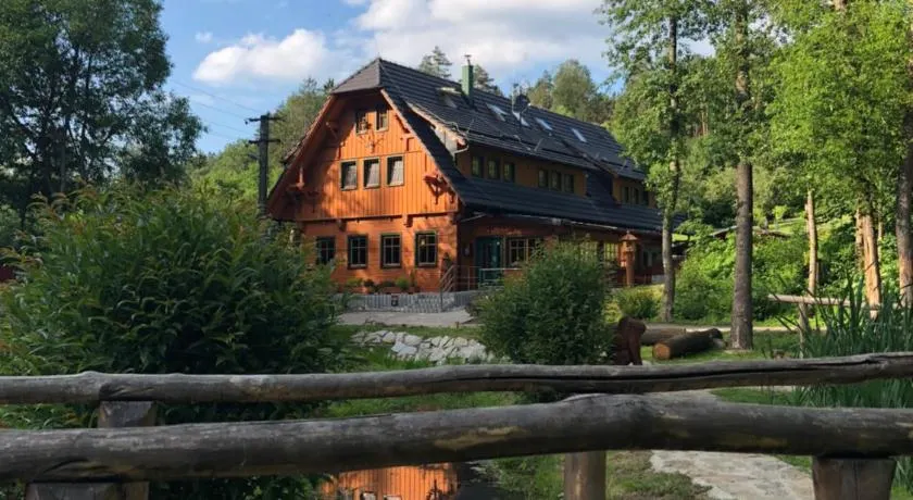 Kameňácká myslivna - Image 1