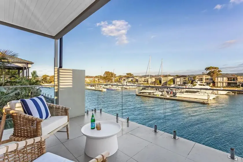 Martha Cove Sea la Vie - Image 1