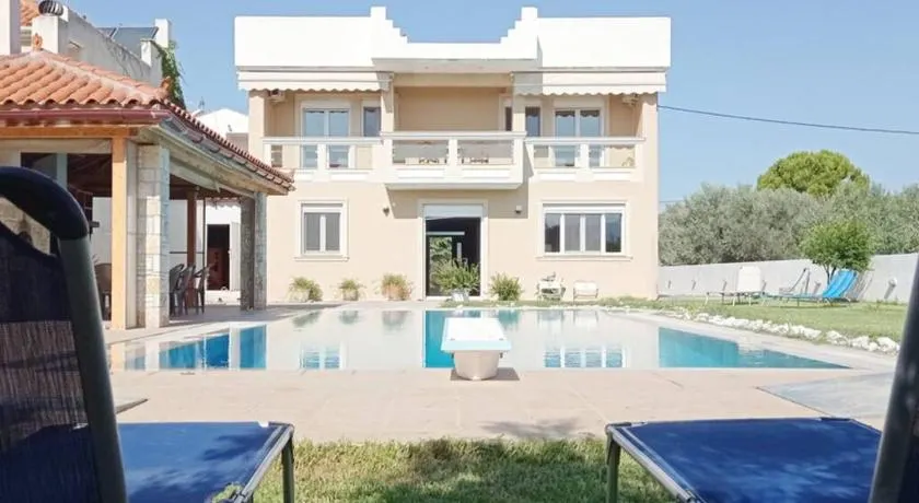 Villa IRENE Evia, 4 bdr, Pool, 500m to Beach - Image 1