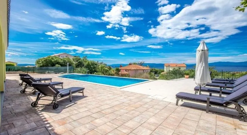 Luxury apartments Kostrena with pool - Image 1