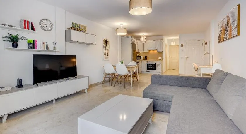 Paraíso Palm Mar beautiful spacious apartment with AC and heated swiming pool - Image 1