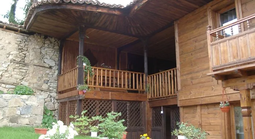 Sarafova Guest House - Image 1