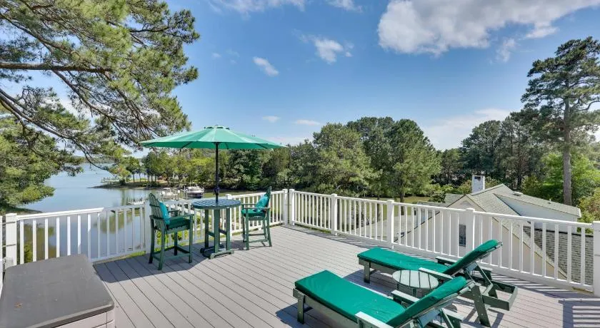 Rooftop Chesapeake Bay Views! Waterfront Retreat - Image 1