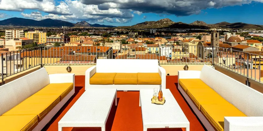 Hotel Panorama - Image 1