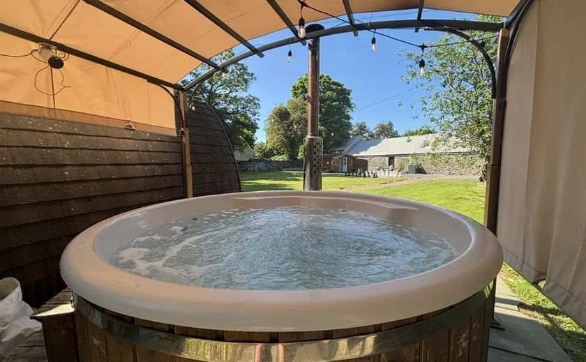 Dog Friendly Glamping Pods with Hot Tubs - Image 1