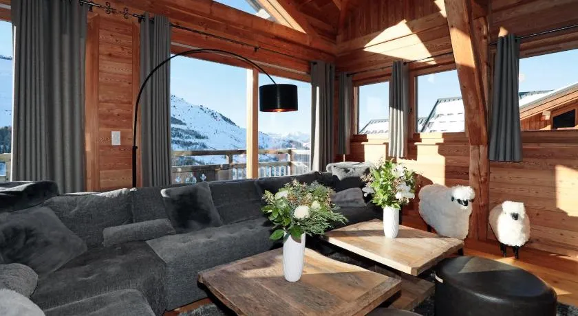 Superbe Chalet 250m2 Luxe Vue panoramique - Image 1