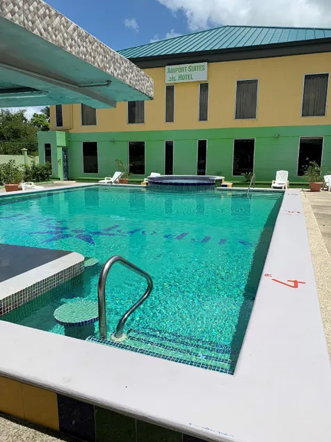 Airport Suites Hotel - Image 1