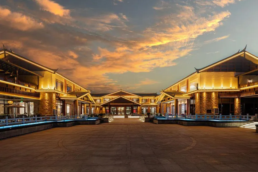 Haina Mansion Hotel - Image 1