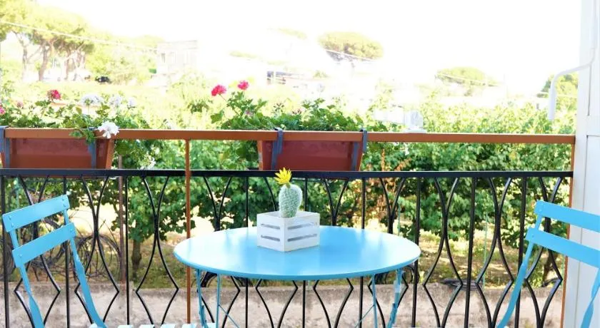 Vesuvius' Lovely Inn - Image 1