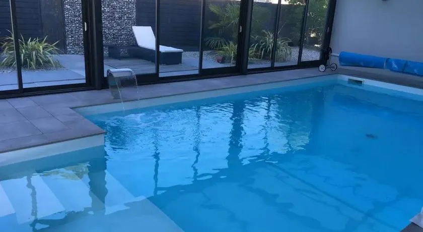 chambre d'hote dans villa avec piscine - Image 1