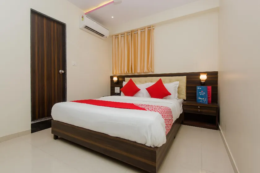 OYO 11706 Hotel Avion Park - Image 1