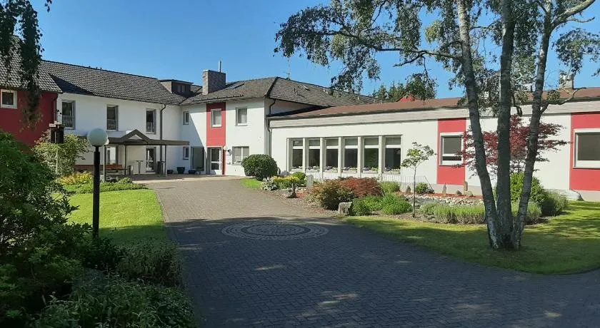 Bildungs- und Begegnungszentrum Holzhausen - Image 1