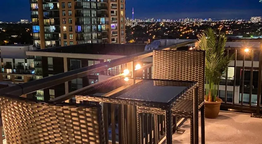 The Splendid - Luxury 1BR Uptown Toronto - Image 1