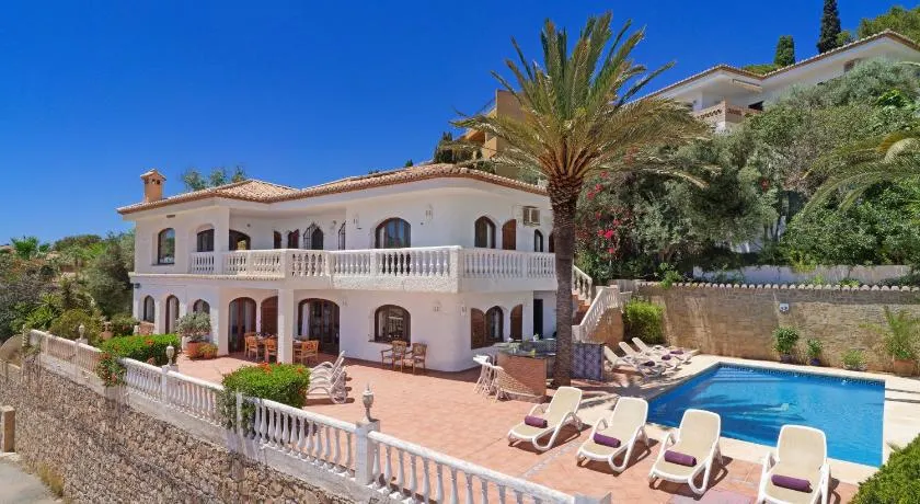 Villa Alicia - Image 1