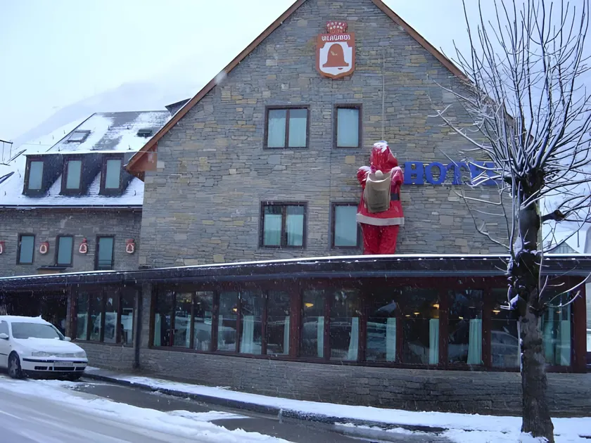 Hotel Vilagaros - Image 1