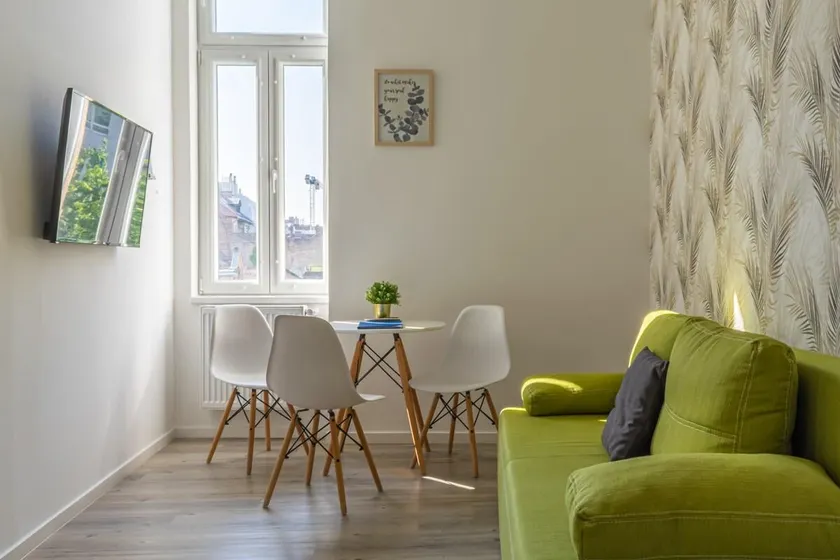 Palm Deluxe - Glam Apartments Budapest - Image 1
