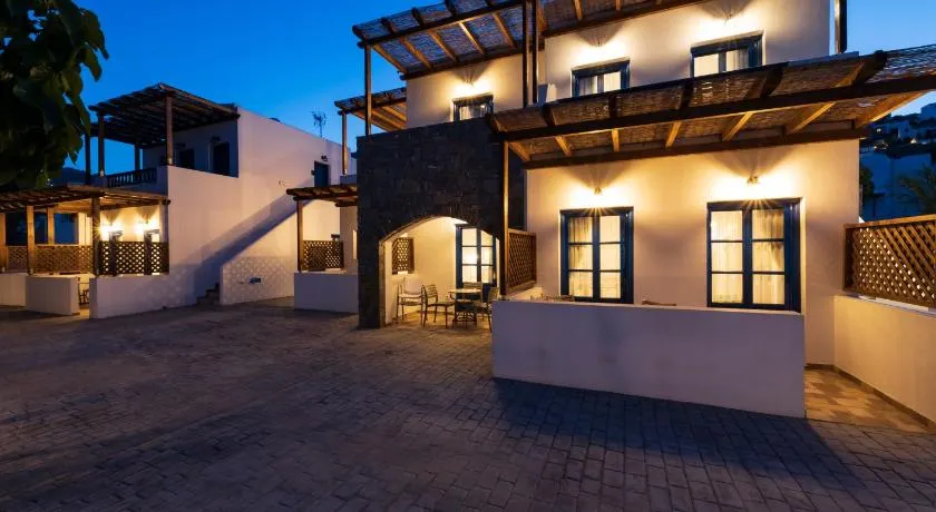 Almiriki Serifos - Image 1