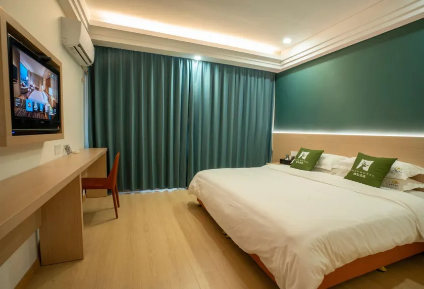 Qijun Hotel - Image 1